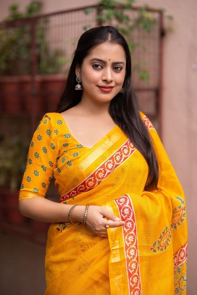 Mustard Silk Blend Geometric Saree with Unstitched Blouse - Hiral Fashion | Swadesiicart