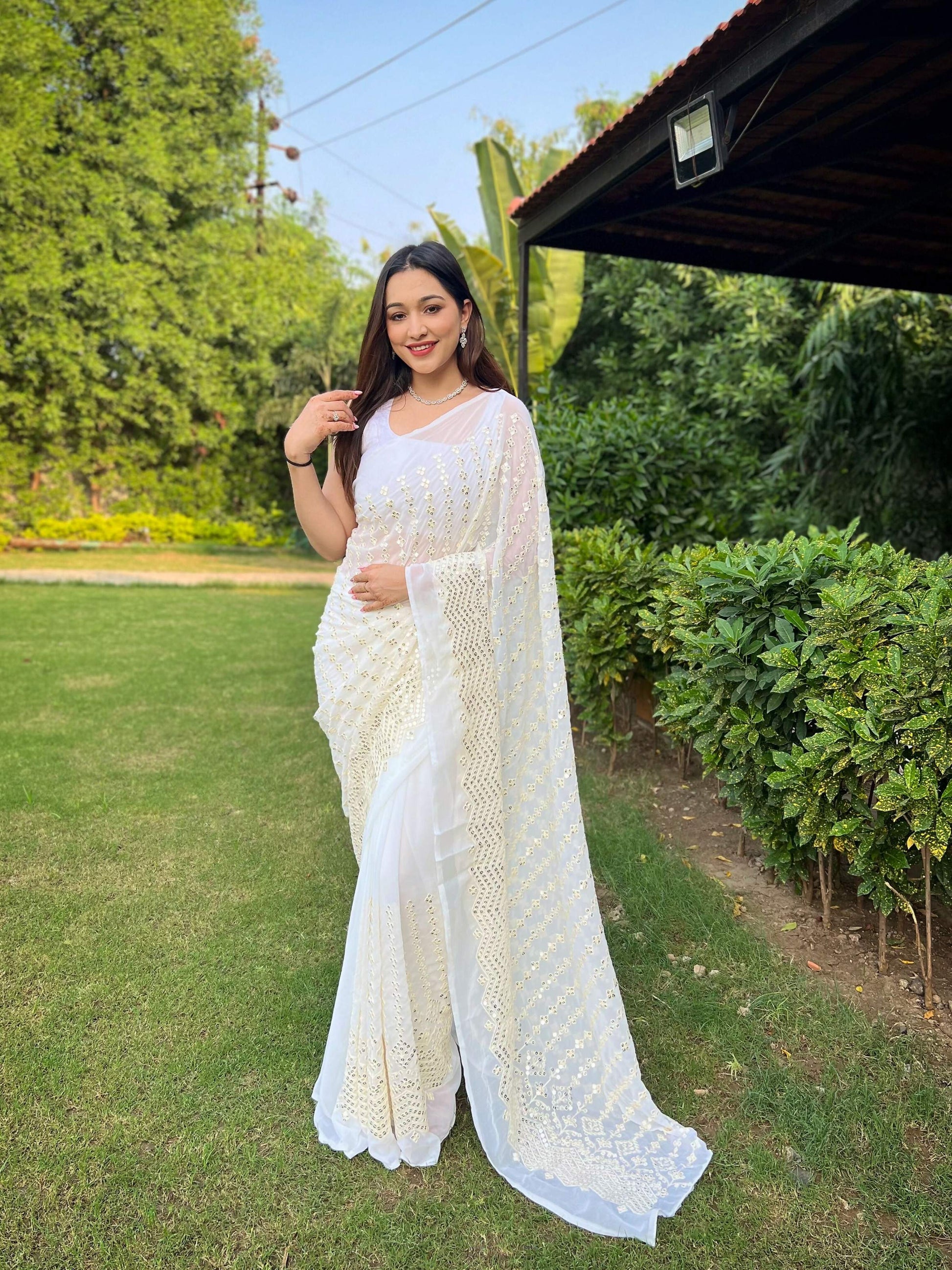 Vamsee V5-White Organza Saree - Swadesiicart