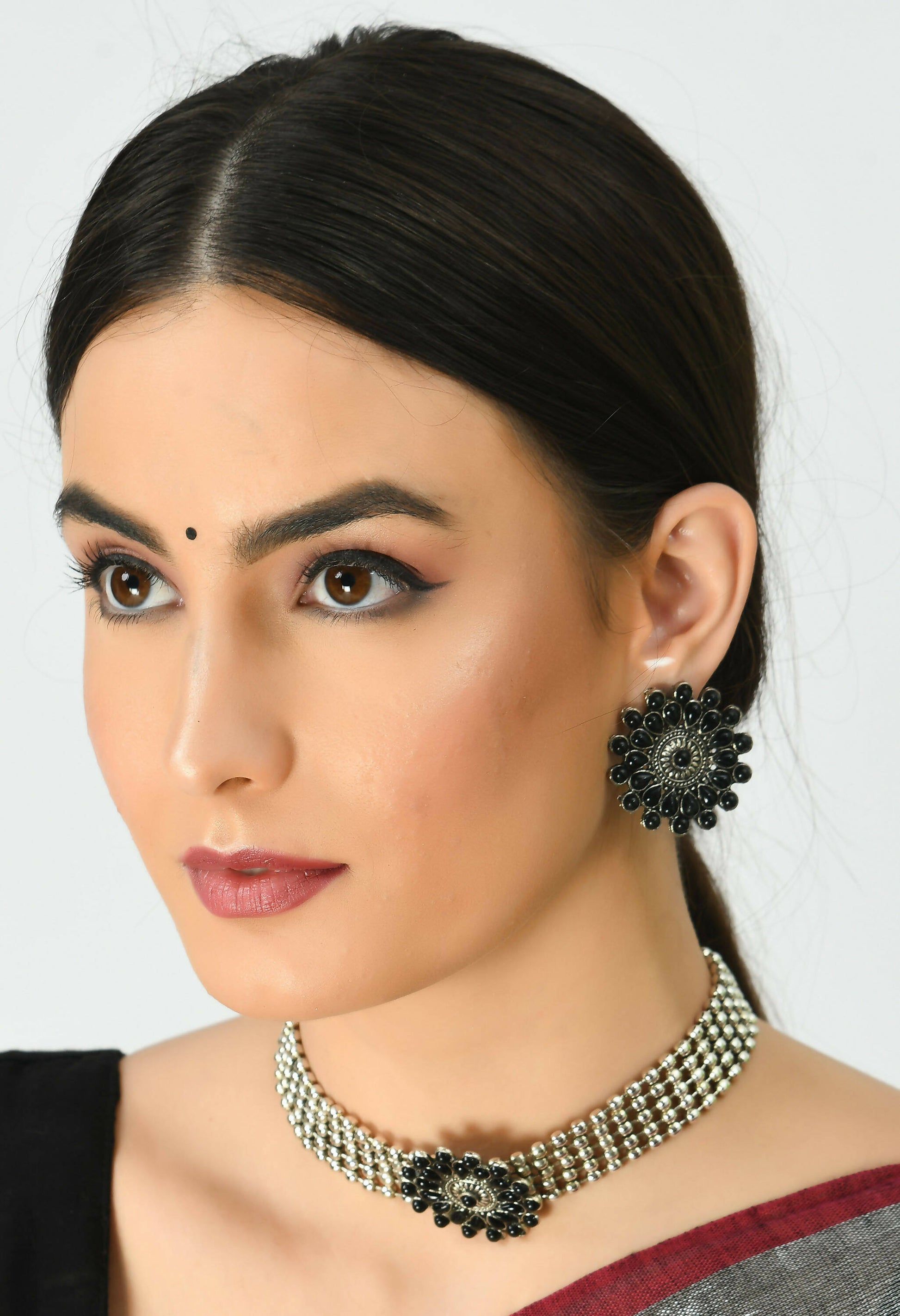 Mominos Fashion Johar Kamal Oxidised Silver-Plated Brass Finish Kundan Choker For Women (Black) | Swadesiicart