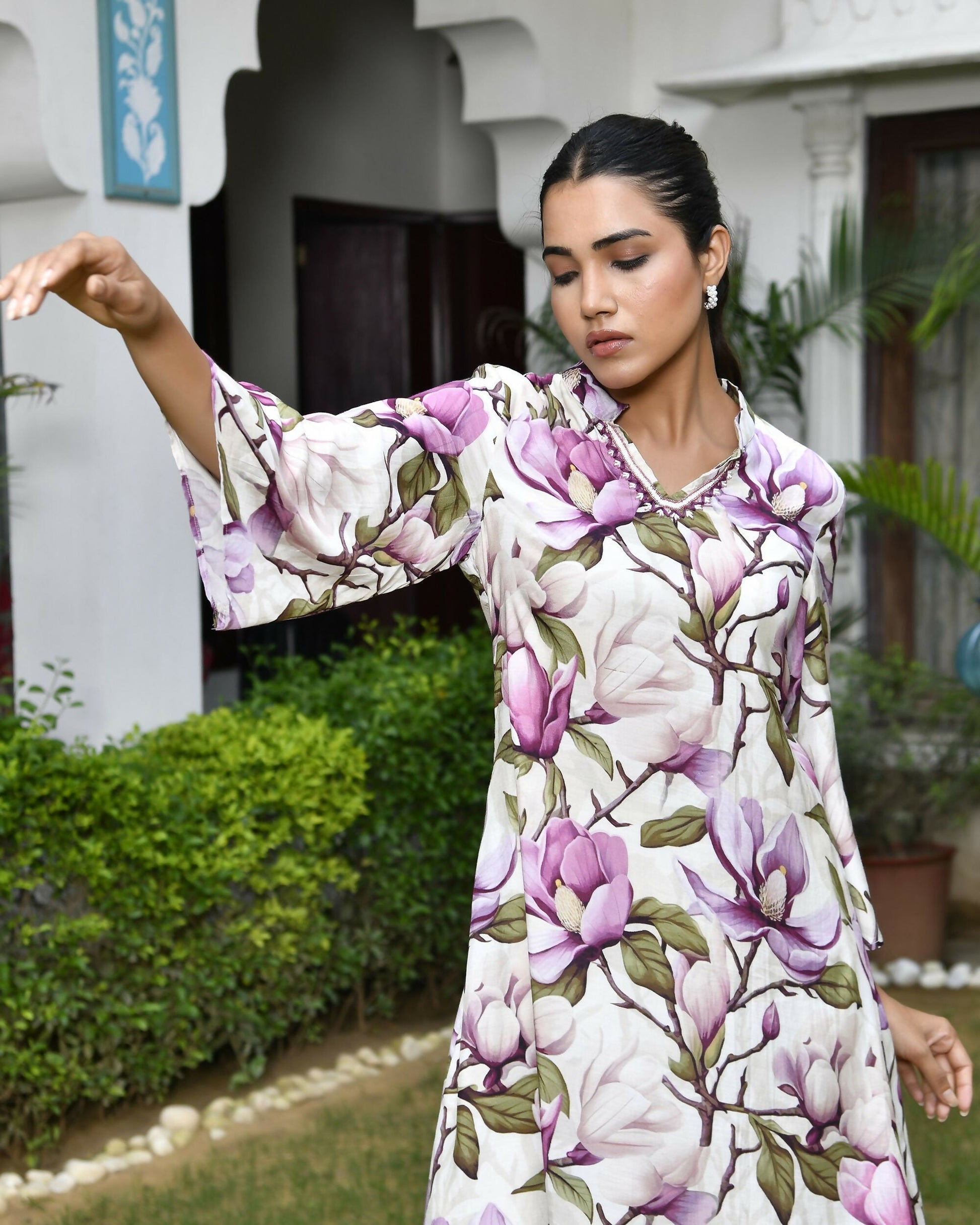 Vaasva Women's Cream Musline Viscose Digital Printed Cord Set - Swadesiicart