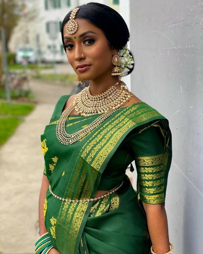 DEIANA'S Beautiful Designer Golden zari Soft Lichi Silk Saree - Green - Swadesiicart