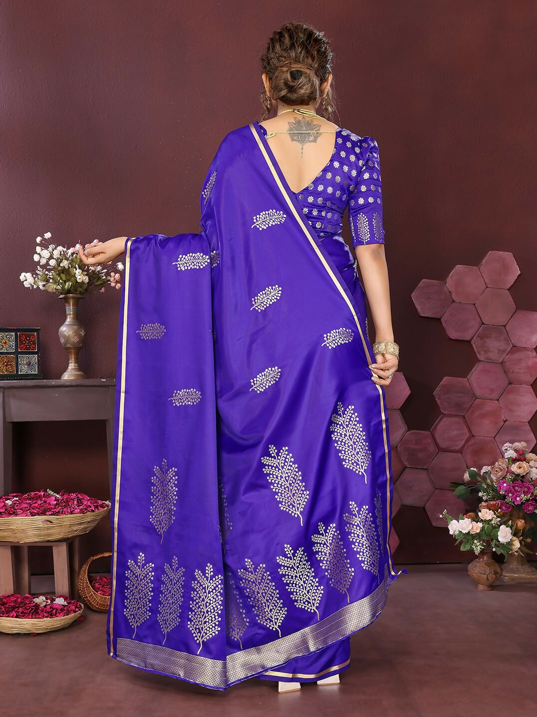 Joban Fashion Deep blue Floral Motifs Banarasi Silk Sarees | Swadesiicart