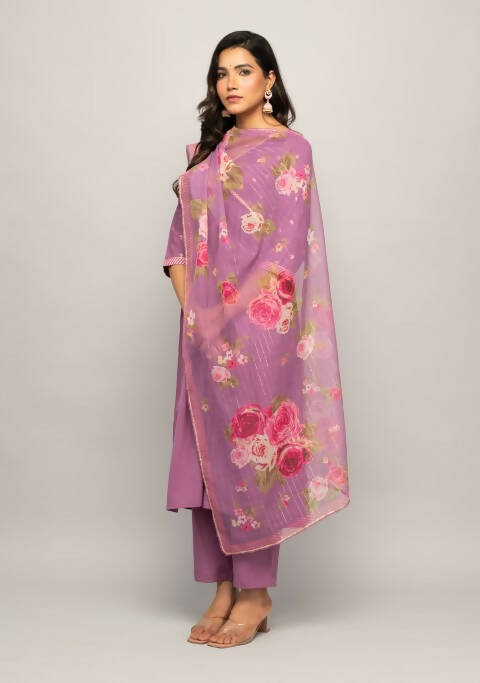 FIORRA Women's Lavender Creap A-Line Kurta Pant With Dupatta - Swadesiicart
