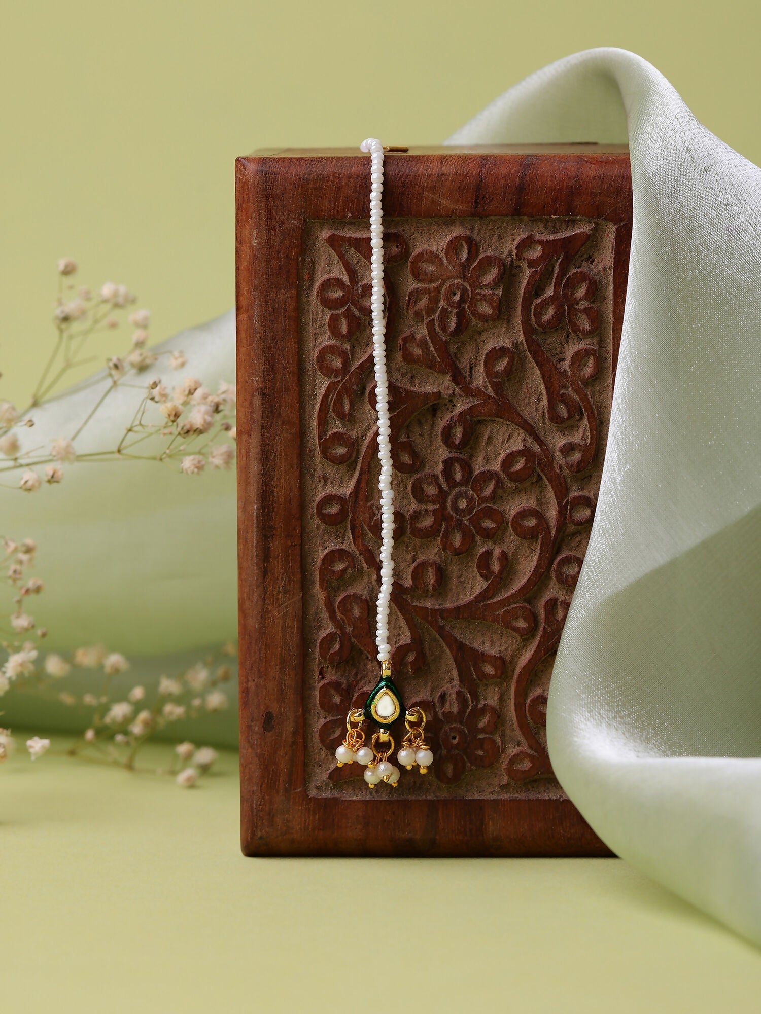Ruby Raang Gold Kundan Maang Tikka | Swadesiicart