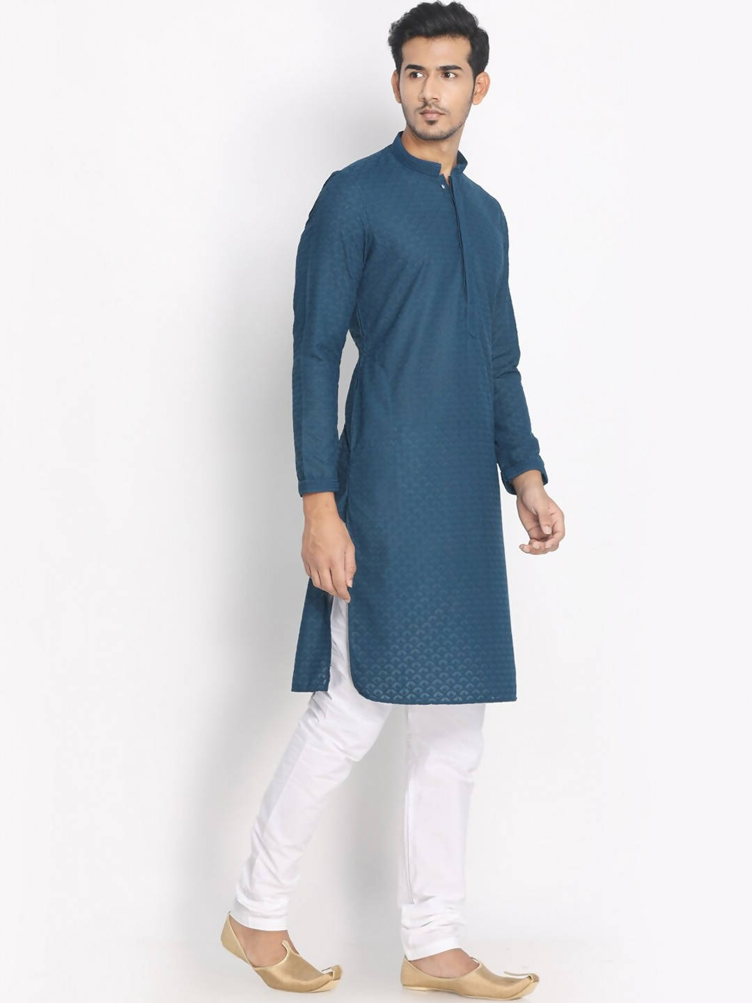 Manyavar Men Blue & White Chikankari Embroidered Kurta with Pyjamas | Swadesiicart