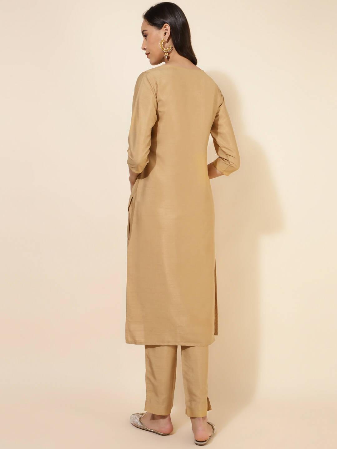 Janasya Women's Gold Crepe Silk Yoke Embroidery Festive Straight Kurta Set | Swadesiicart