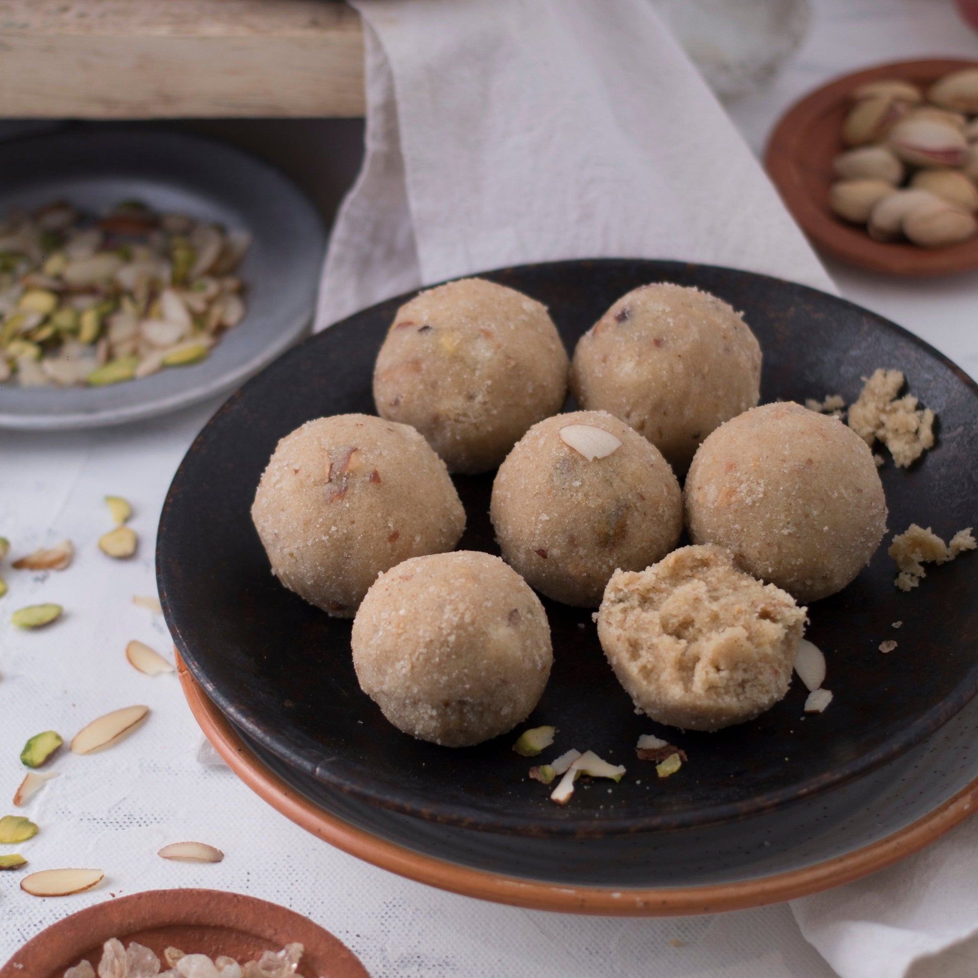 Almond House Gound Laddu | Swadesiicart
