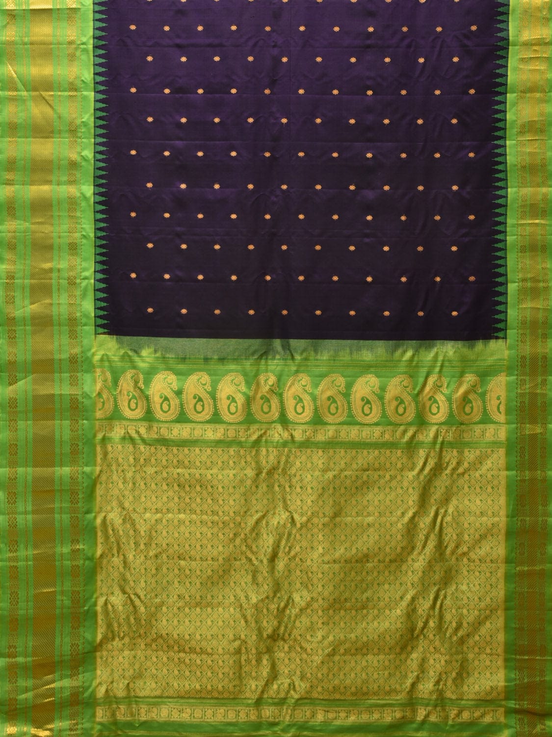 Green and Blue Gadwal Silk Handloom Saree with Mango Pallu Design - Global Threads | Swadesiicart