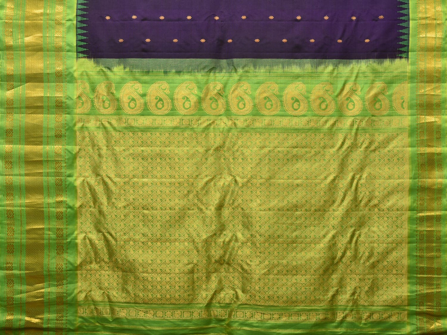 Green and Blue Gadwal Silk Handloom Saree with Mango Pallu Design - Global Threads | Swadesiicart