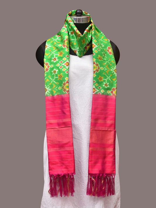 Green and Pink Pochampally Ikat Silk Handloom Dupatta with All Over Design - Global Threads | Swadesiicart