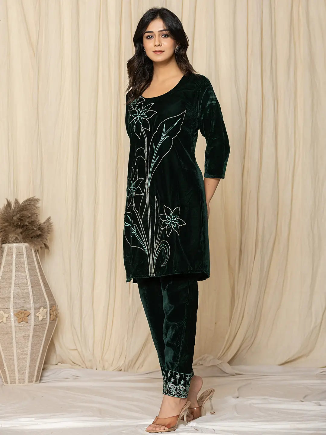 Yufta Green Embroidered Velvet Co-Ord Set - Swadesiicart