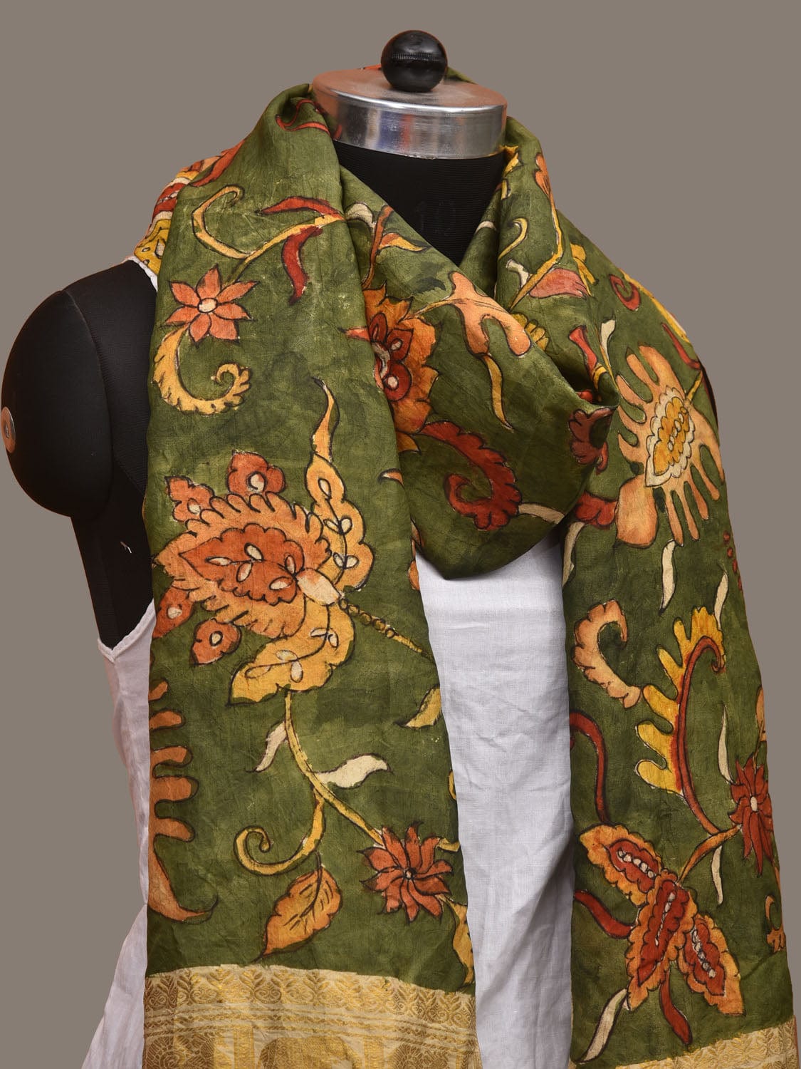 Green Kalamkari Hand Painted Kanchipuram Silk Handloom Dupatta with Floral Design - Global Threads | Swadesiicart