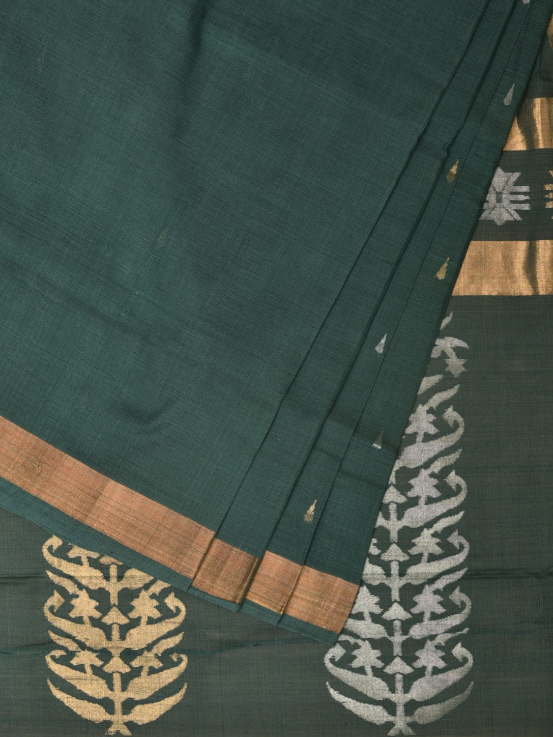 Green Uppada Cotton Handloom Saree with Karpur Pallu Design - Global Threads | Swadesiicart