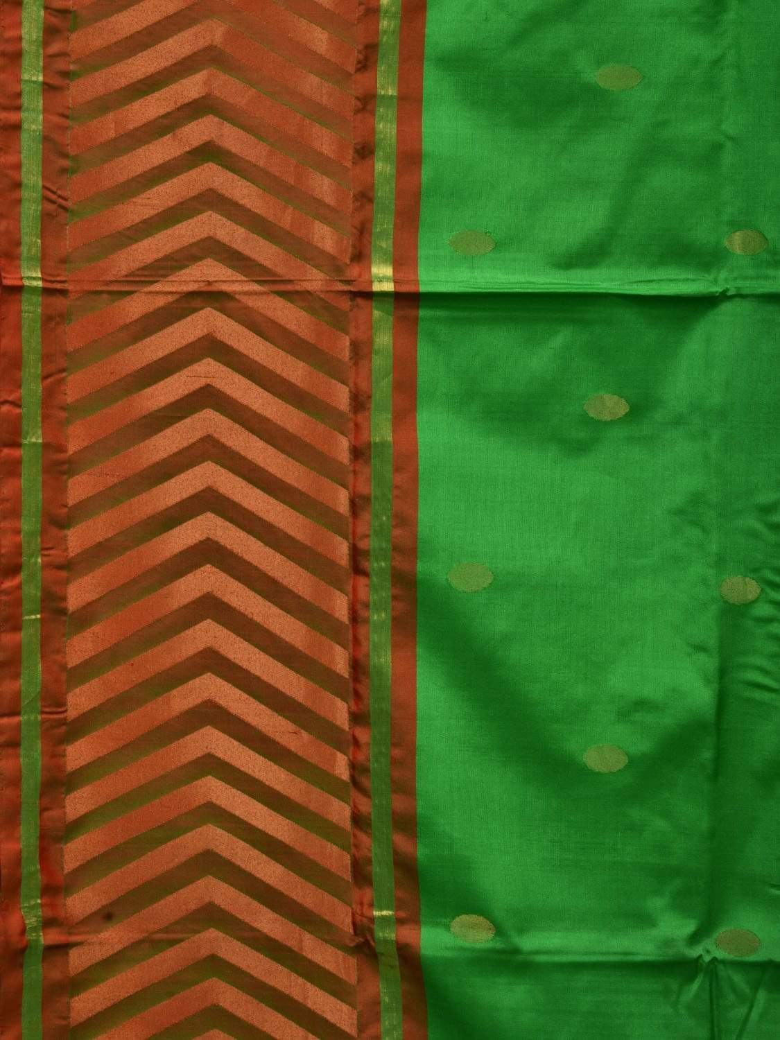 Green Uppada Silk Handloom Saree with Border Design - Global Threads | Swadesiicart