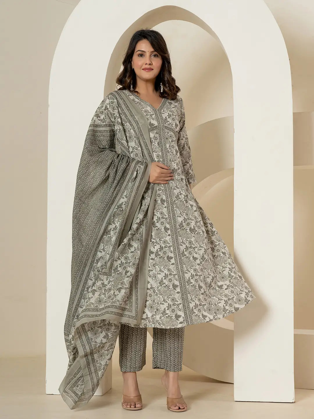 Yufta Grey Sequins_Work Pure Cotton Anarkali Kurta And Dupatta Set - Swadesiicart