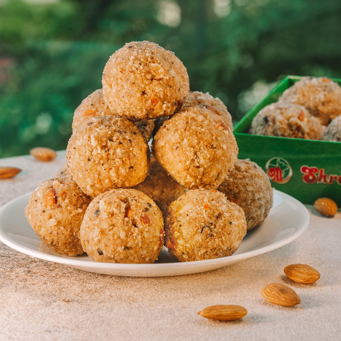 Shree Mithai Gundh Ladoo | Swadesiicart