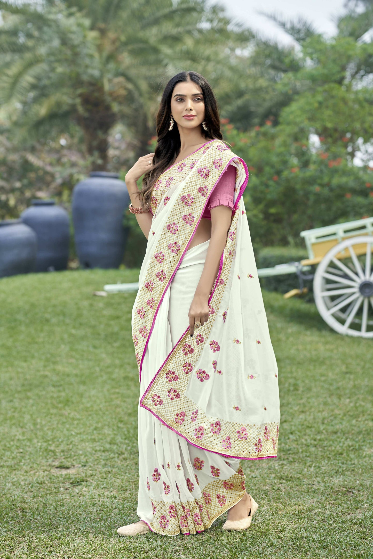 Vamsee Rashmika 2.0 White Georgette Silk Saree - Swadesiicart