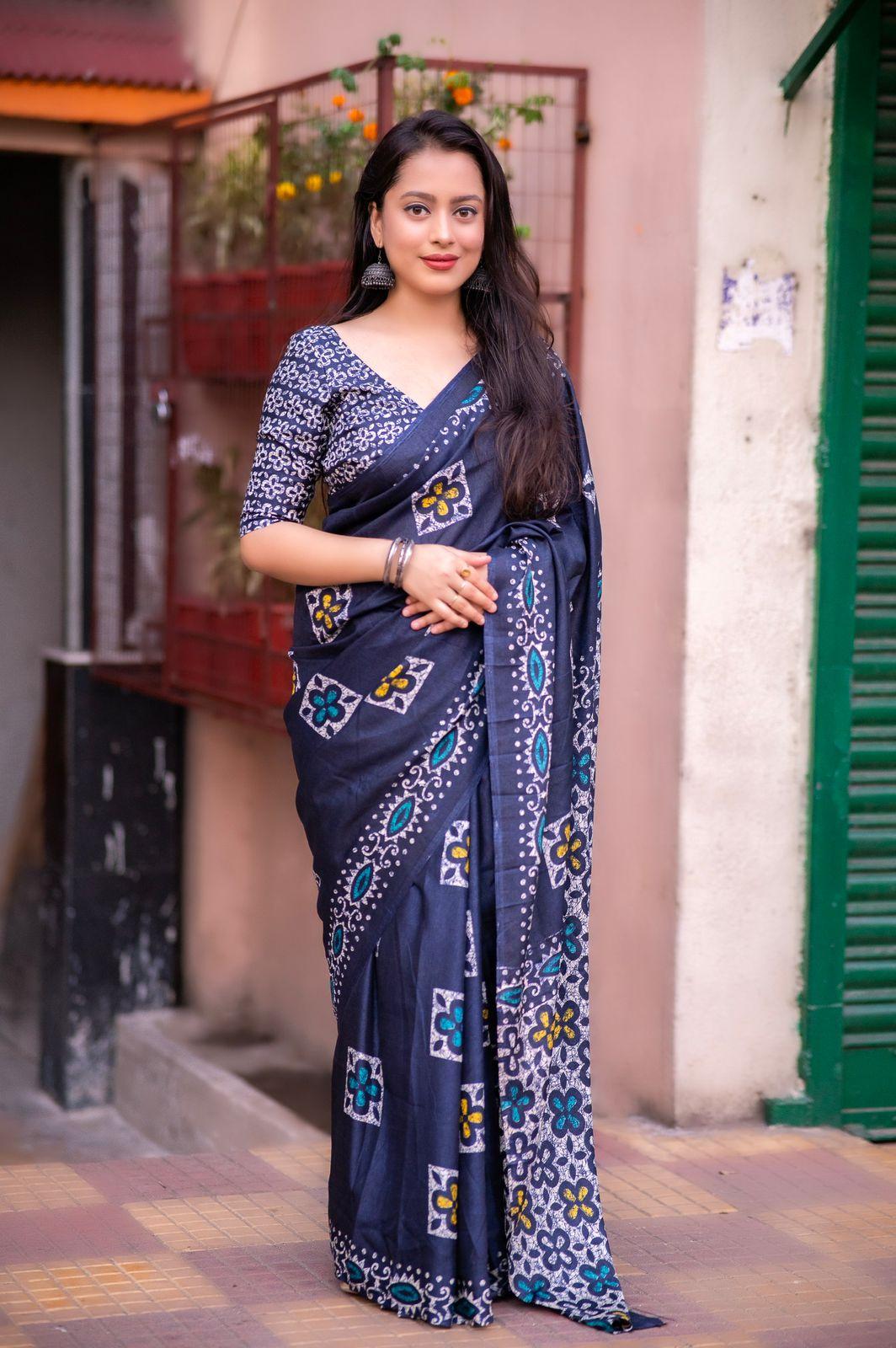 Blue Silk Blend Ethnic Motifs Saree with Unstitched Blouse - Hiral Fashion