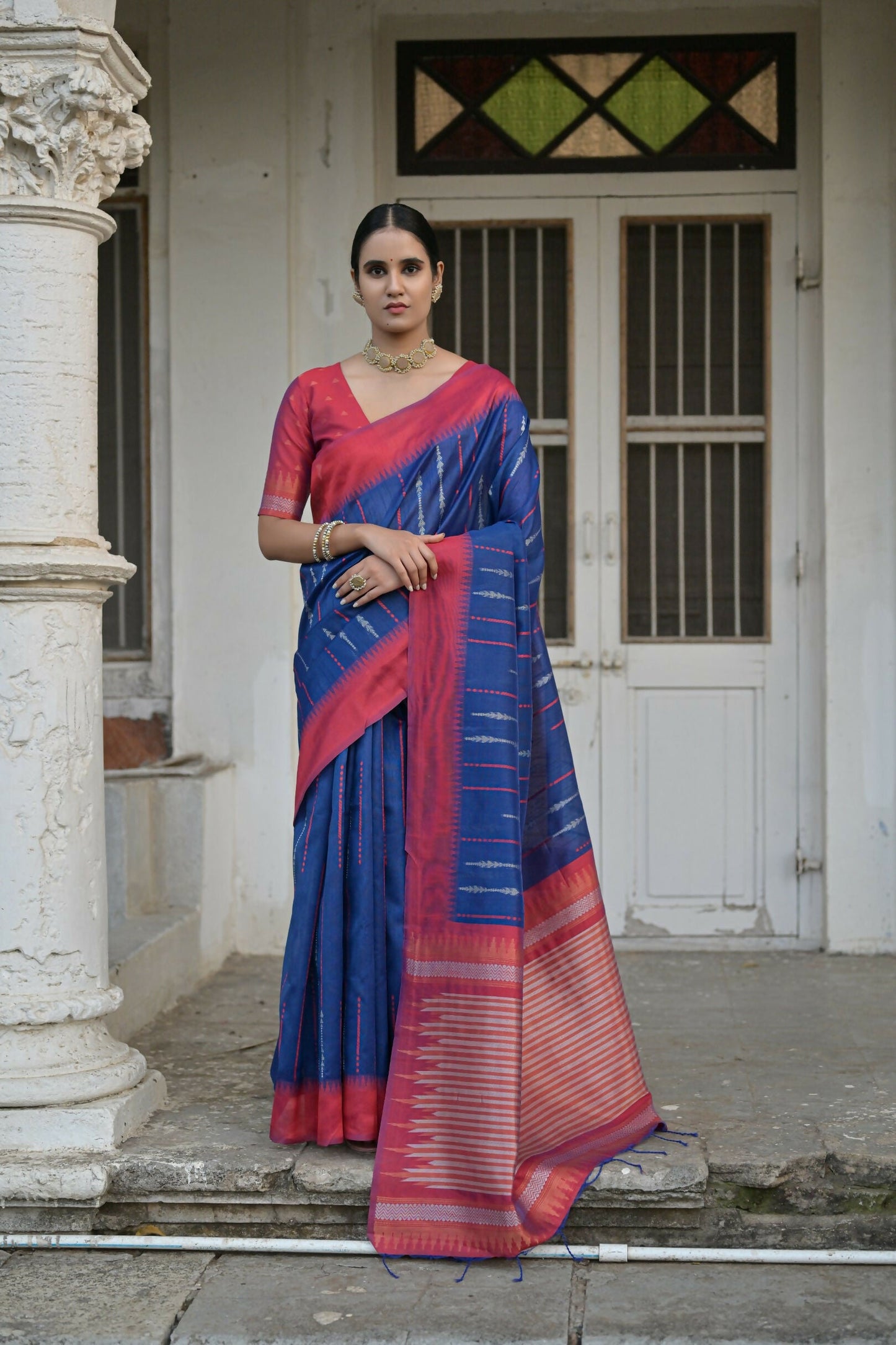Vishnu Weaves Women's Blue Raw Silk Saree with Blouse - Swadesiicart