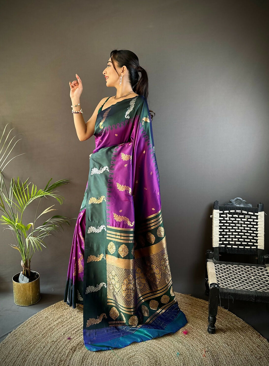 Joban Fashion Green Peacock,Butti Banarasi Silk Sarees | Swadesiicart