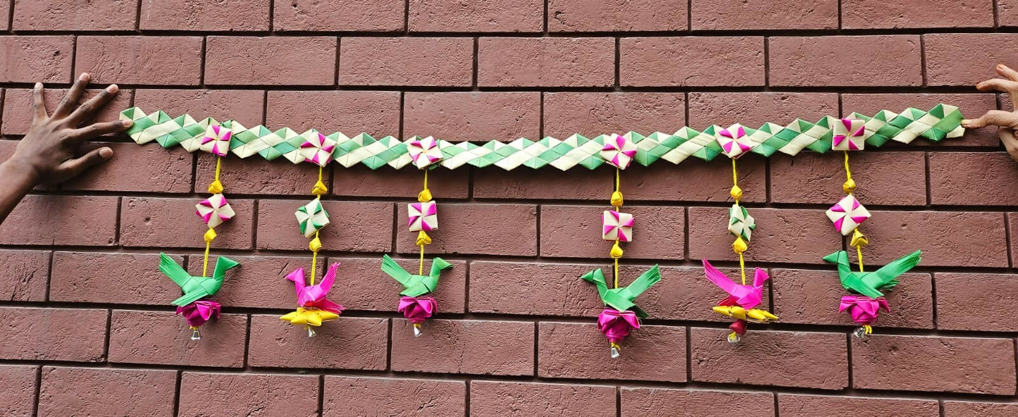 Shuddh Natural Hand Made Palm Leaf Parrot Bandhanwar | Swadesiicart