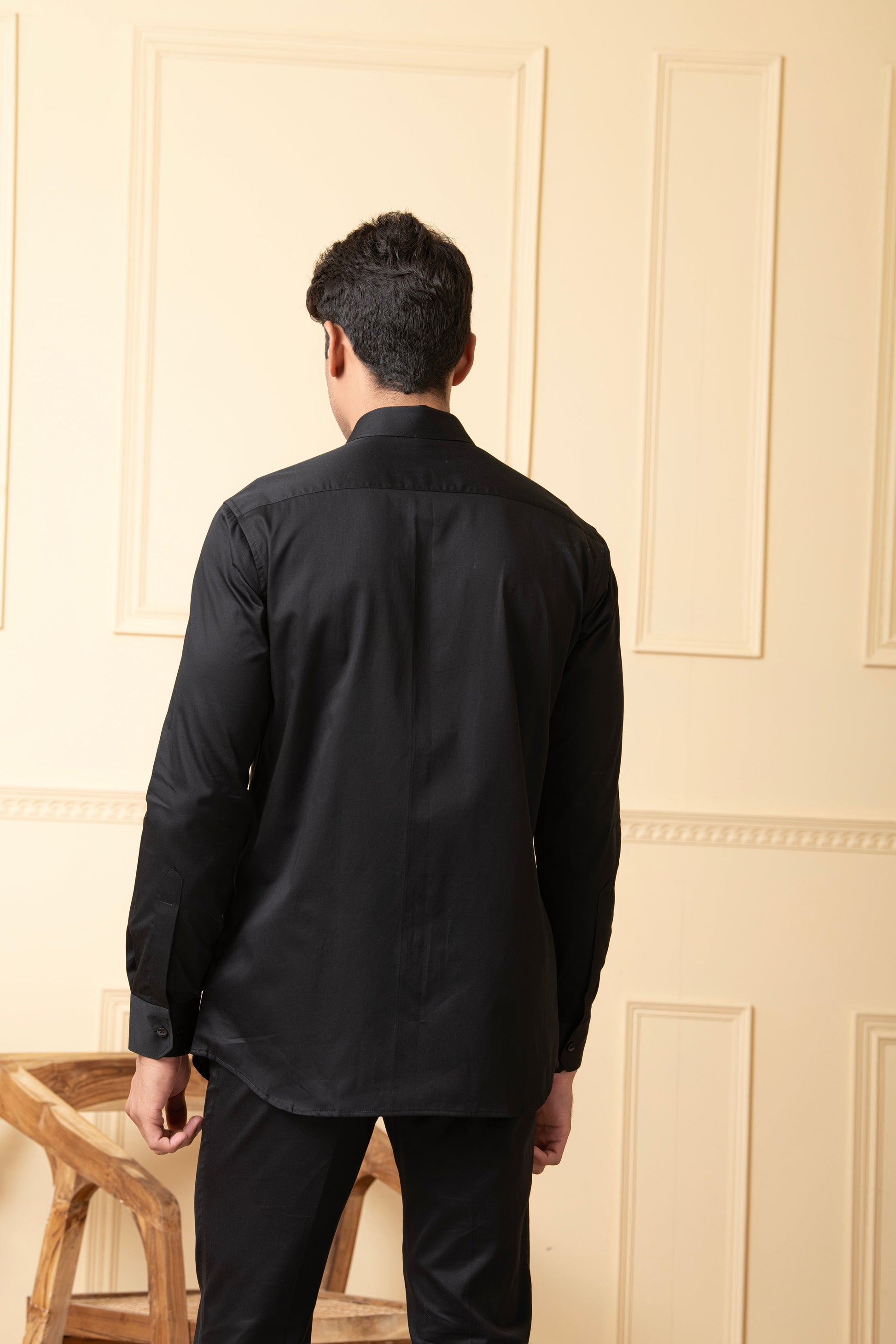 Black Shirt With Grey Patch Box by Hilo Design