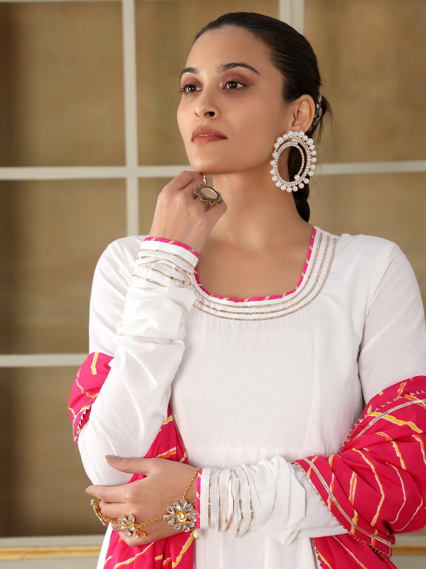 Pomcha Jaipur White Saadgi Pink Leheriya White Anarkali Set | Swadesiicart