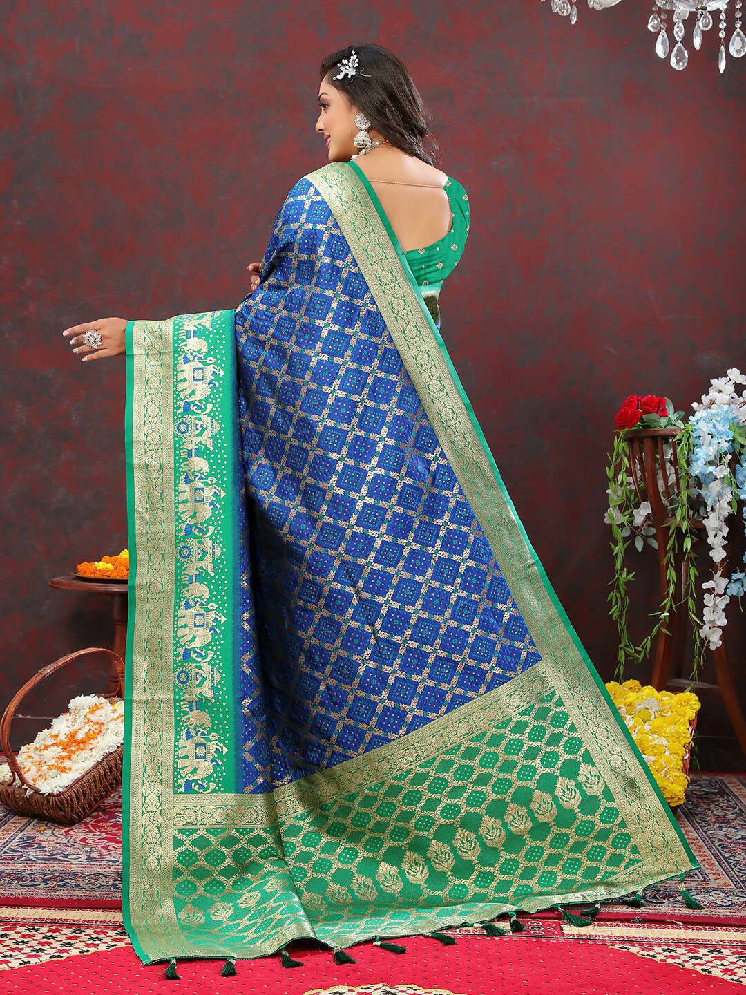 Lorenvalley Fashion Blue & Green Patola Silk Woven Design Meenakari Weaving Saree - Swadesiicart