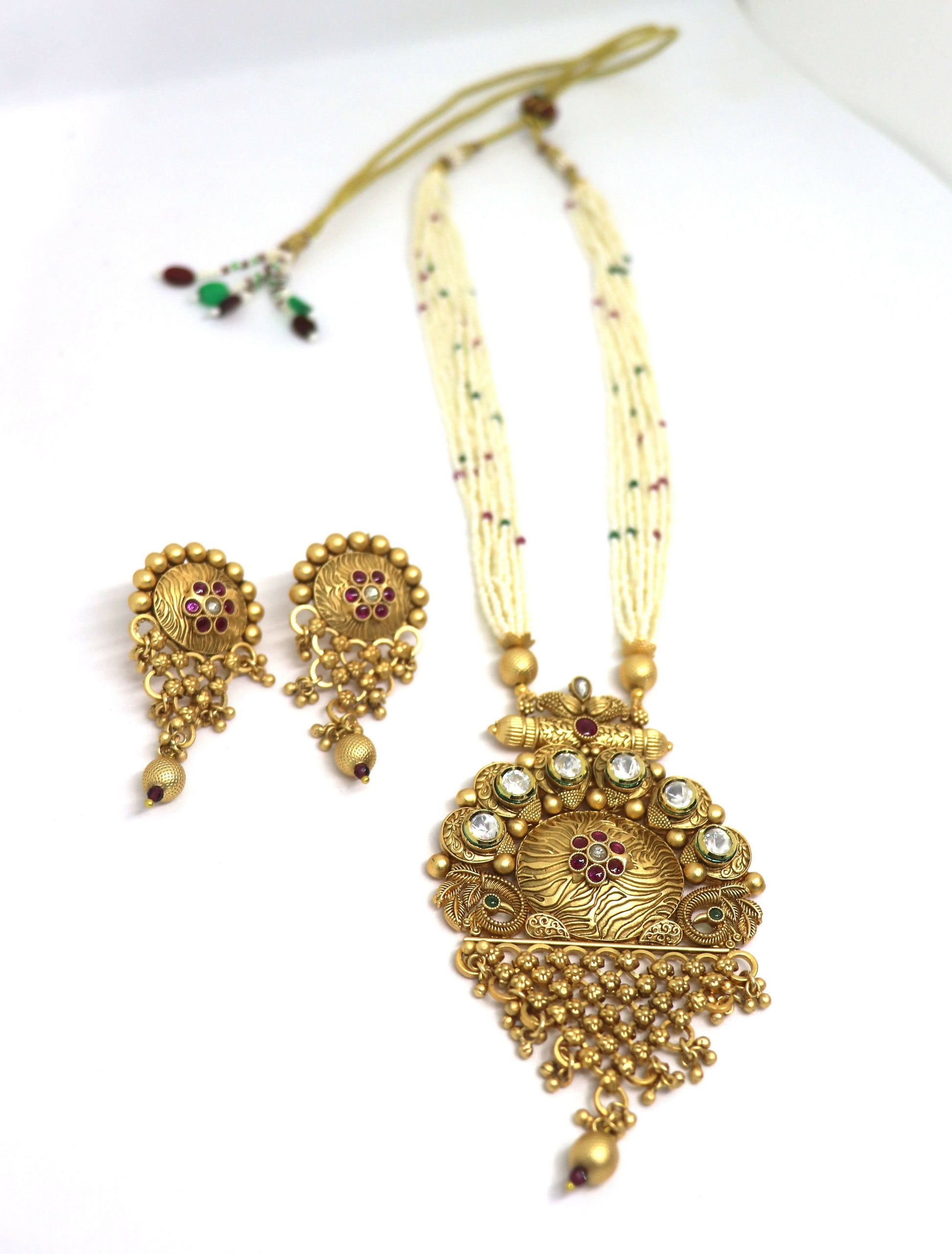 Joban Fashion White With Rajwadi Polish Necklace Set | Swadesiicart