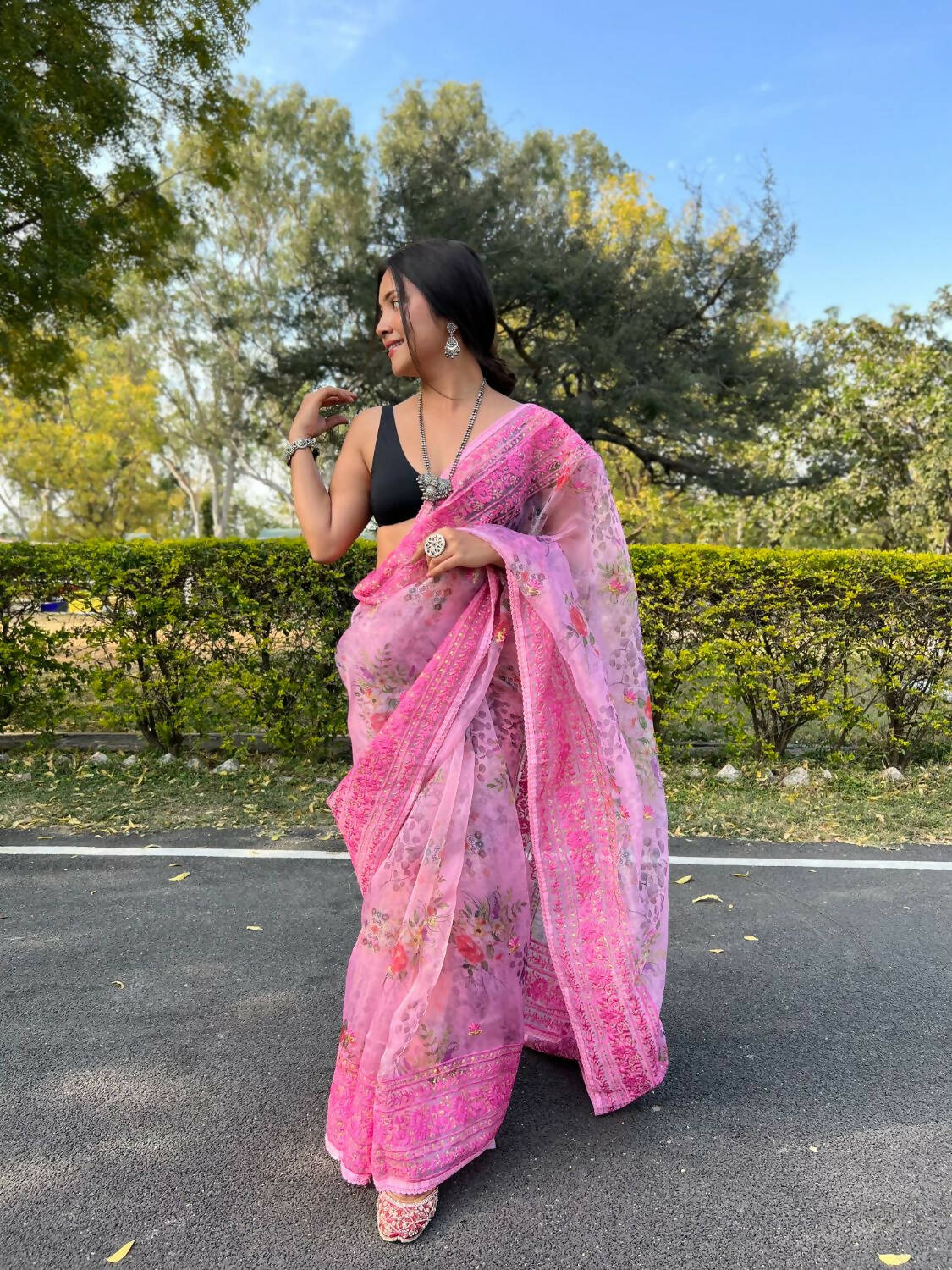 Vamsee Pink Organza Saree - Swadesiicart