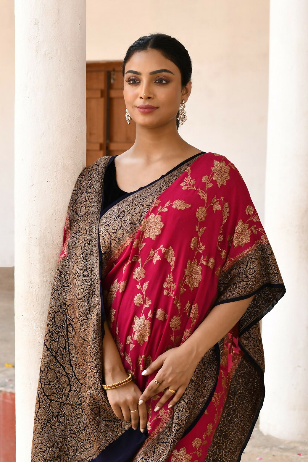 Joban Fashion Fuchsia Crepe Chiffon Pure Handloom Banarasi Silk Saree | Swadesiicart