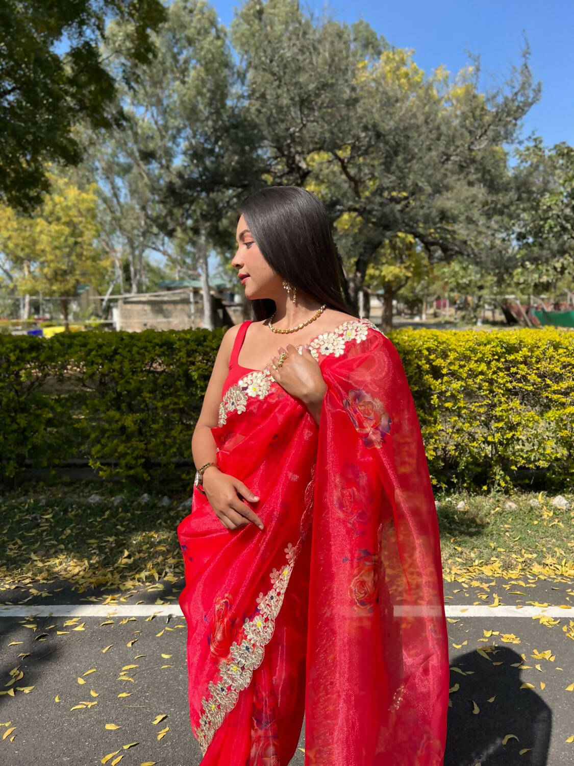 Vamsee Red Organza Saree - Swadesiicart