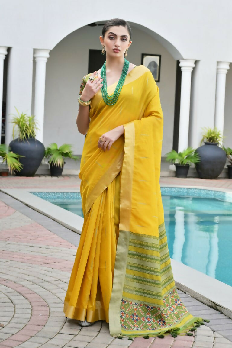 Vishnu Weaves Women's Yellow Raw Silk Patola Zari Woven Saree with Blouse - Swadesiicart