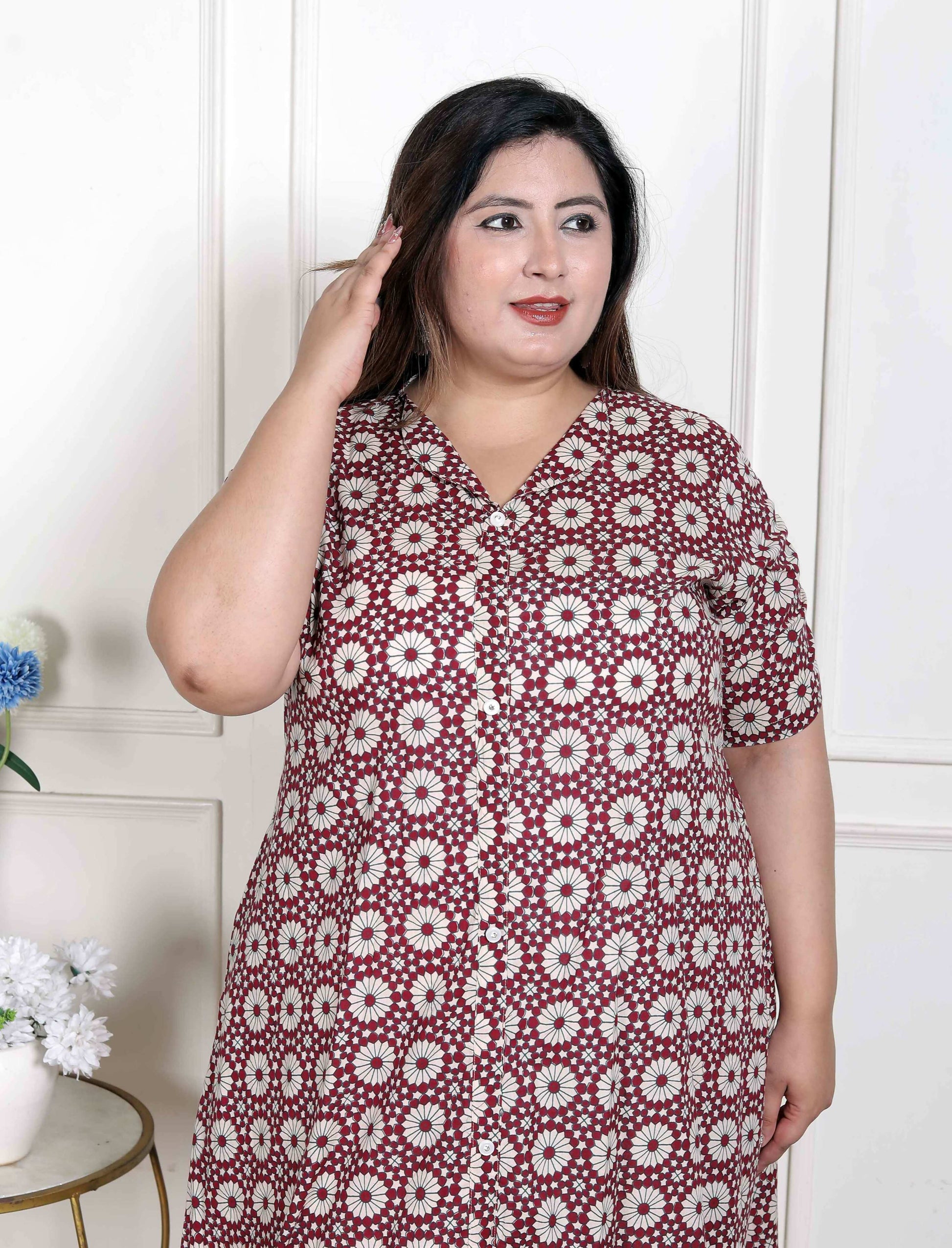 Miravan Women's Plus Size Cotton Floral Printed Cream A-Line Kurta with Buttons - Swadesiicart