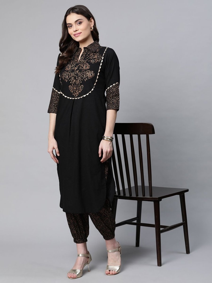 Ahalyaa Women Black Colour Pure Cotton Printed Kurta Pant Set | Swadesiicart