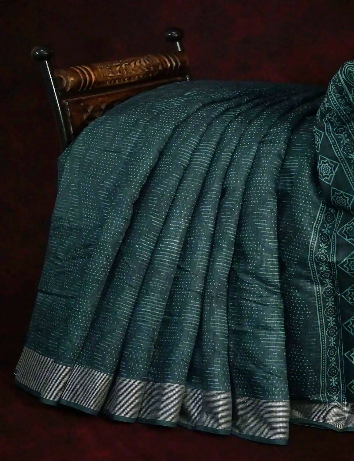 Bottle Green Self Printed Semi Chanderi Saree By Gayathri Reddy Designer Studio | Swadesiicart