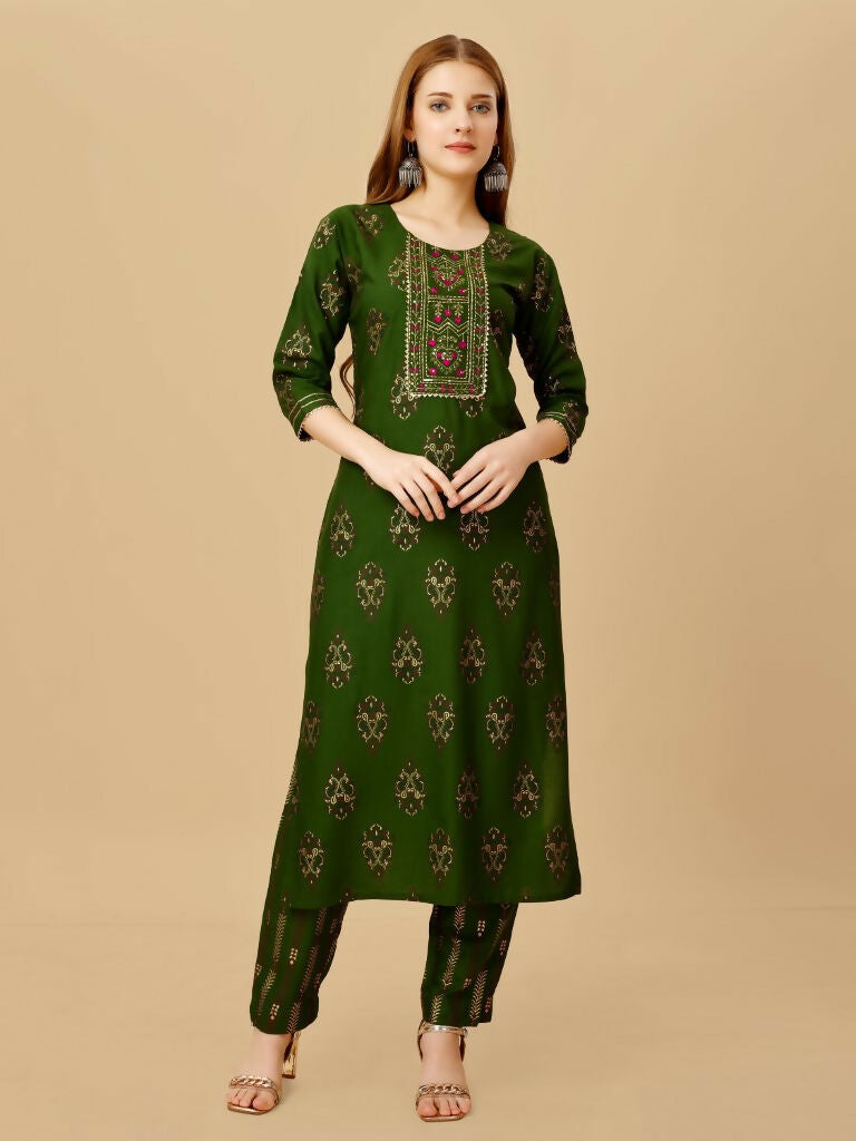 Jyoti Fashion Women's Green Viscose Rayon Embroidered Kurta Pant Set | Swadesiicart