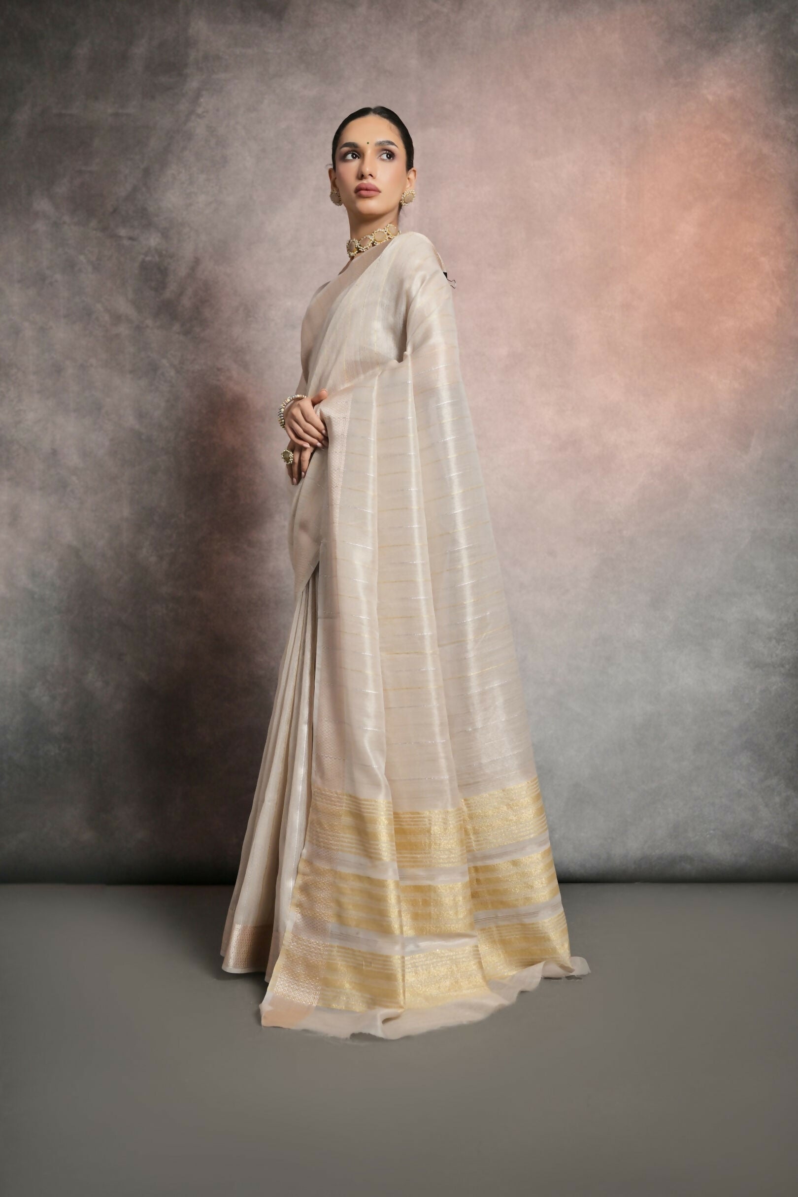 Vishnu Weaves Women's Cream Tissue Linen Zari Woven Saree with Blouse - Swadesiicart