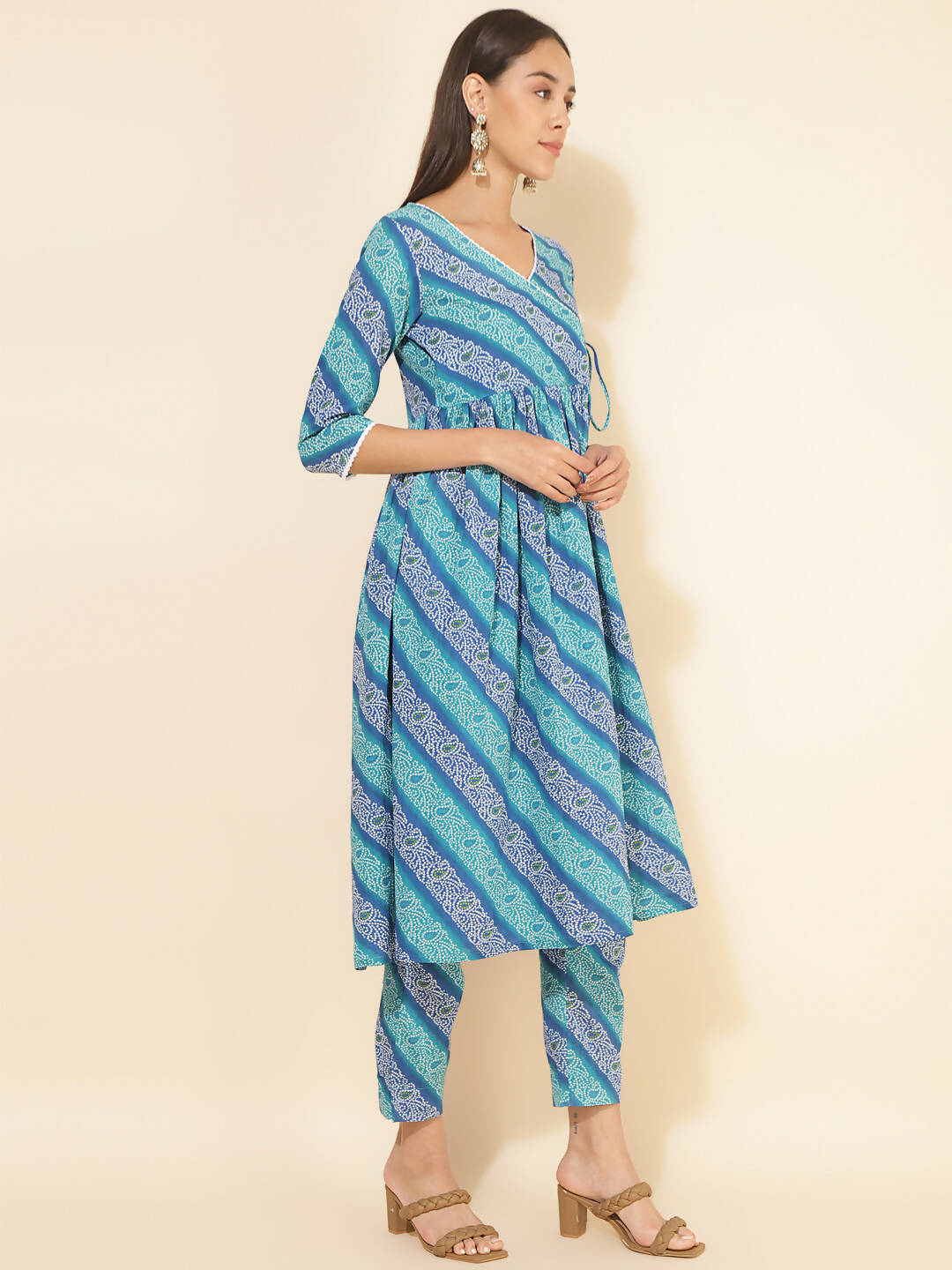 Janasya Women's Blue Cotton Bandhani Printed Casual Angrakha Co-ords - Swadesiicart