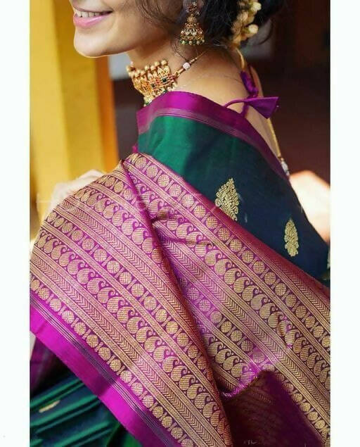 DEIANA'S Beautiful Designer Golden zari Soft Lichi Silk Saree - Green - Swadesiicart
