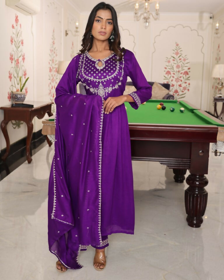 Jyoti Fashion Women's Purple Soft Silk Embroidered Designer Kurta Set | Swadesiicart