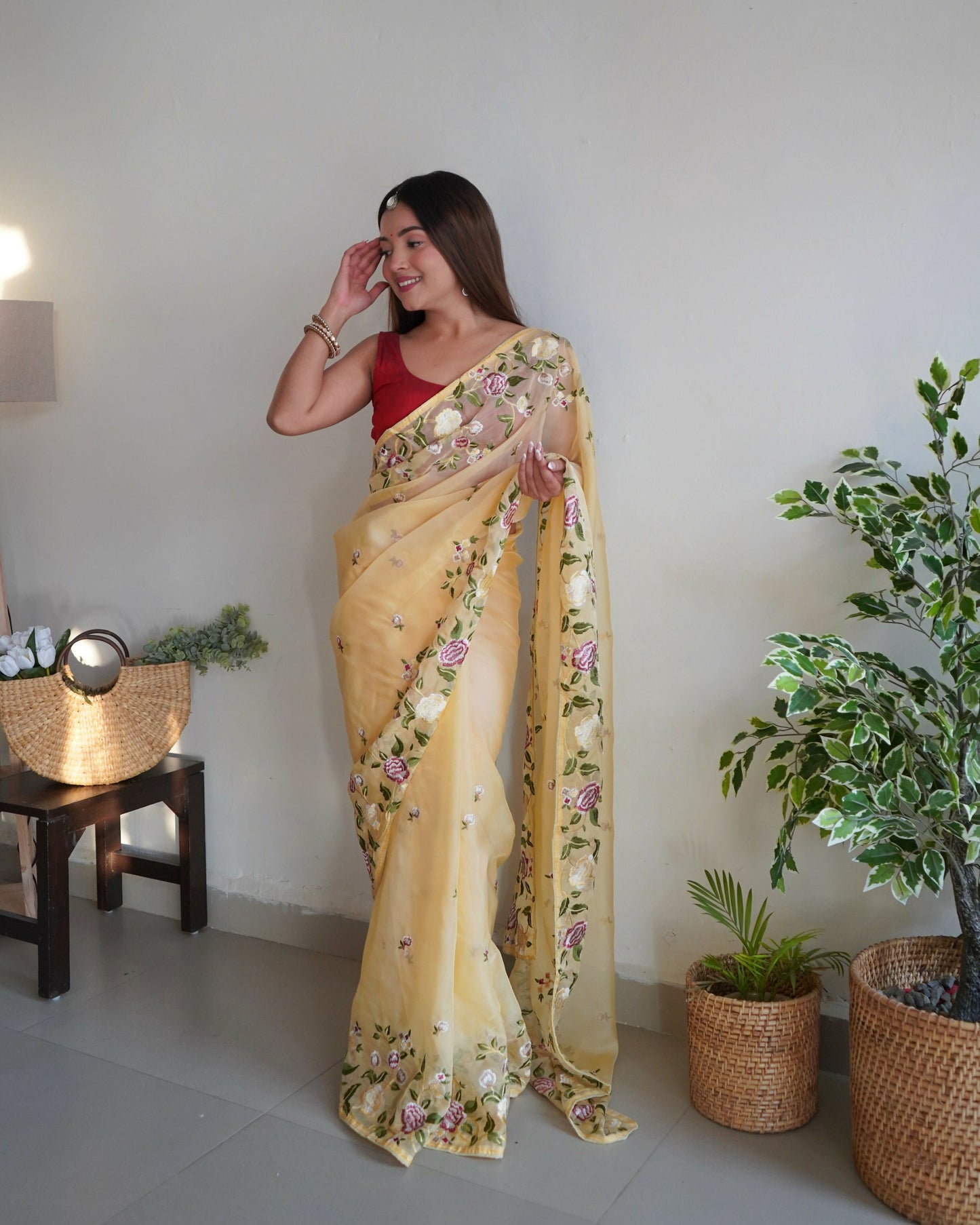 Vamsee Damini Yellow Gold Tebi Silk Saree - Swadesiicart