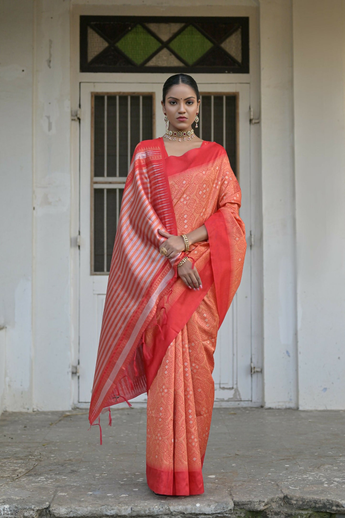 Vishnu Weaves Women's Orange Raw Silk Saree with Blouse - Swadesiicart