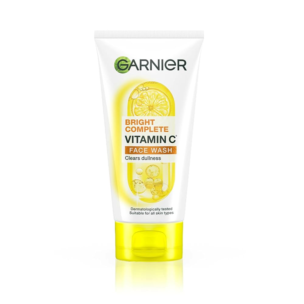 Garnier Bright Complete Vitamin C Facewash - Swadesiicart