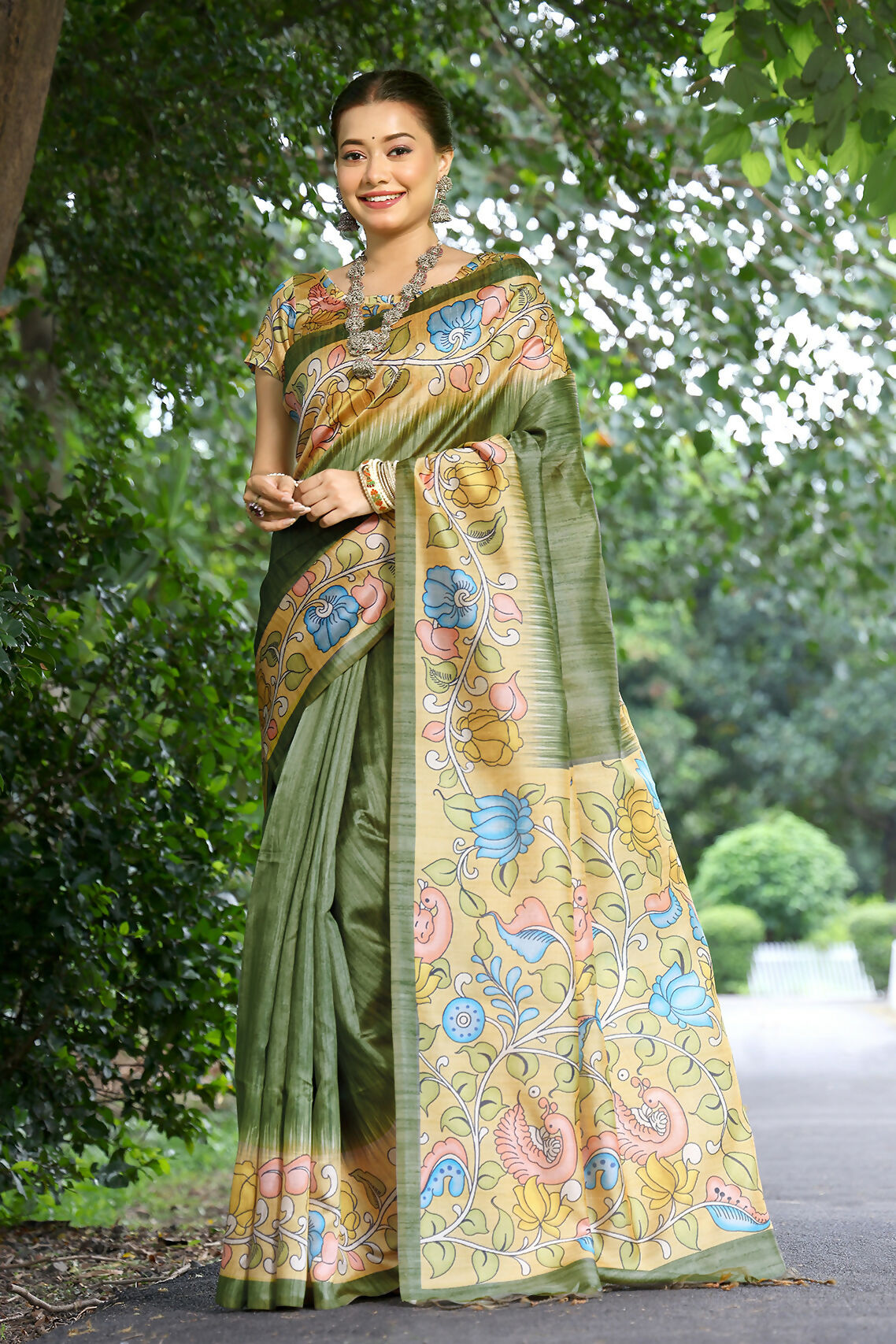 Vishnu Weaves Women's Mahendi Cotton Silk Woven Saree with Blouse - Swadesiicart