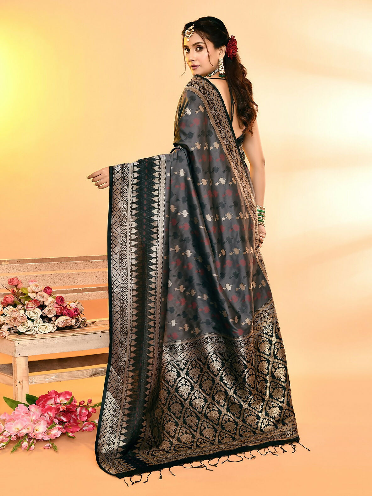 Joban Fashion Grey & Black Plain With Weaving Border Banarasi Silk Sarees | Swadesiicart