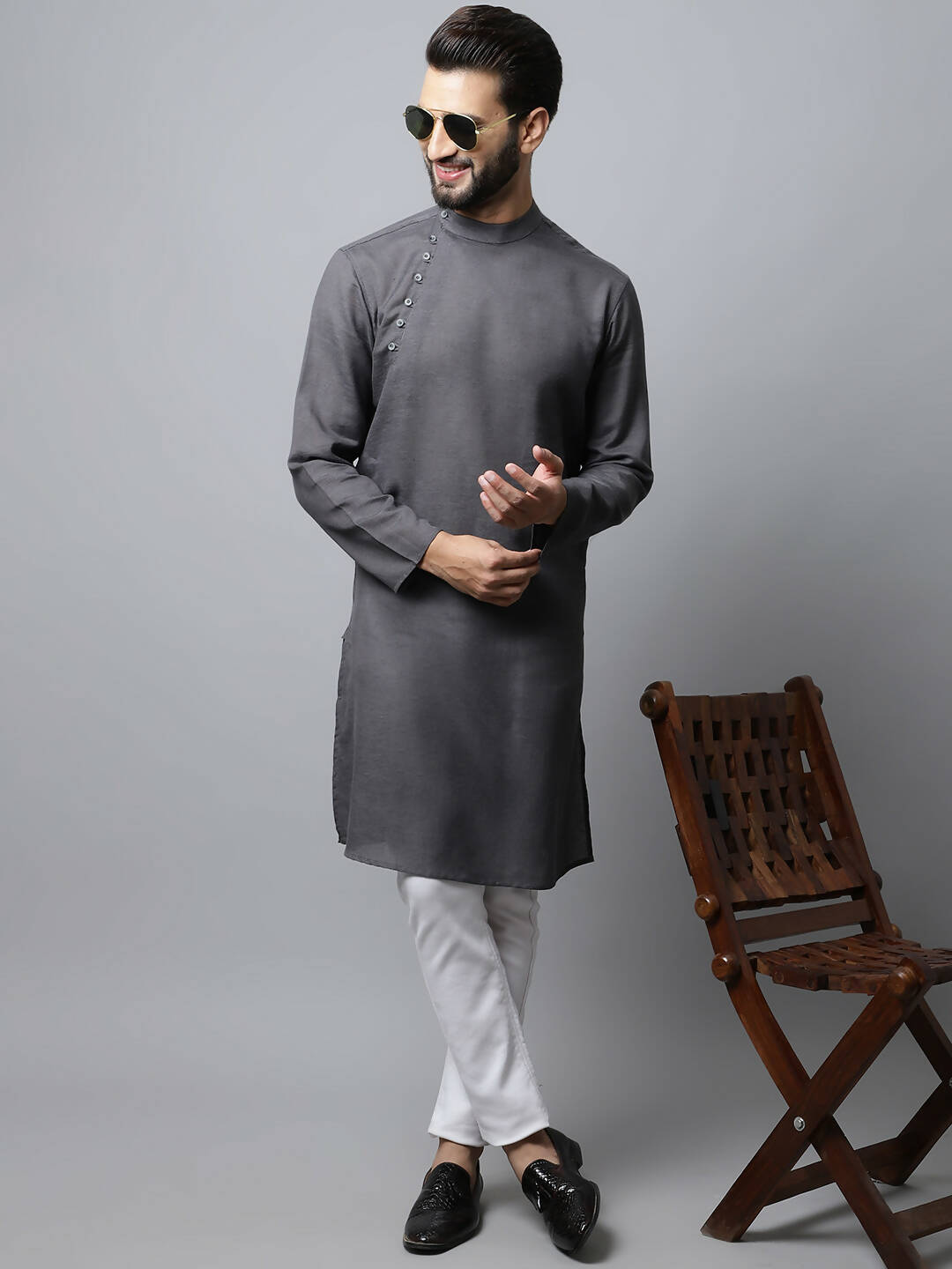 Even Apparels Grey Color Pure Cotton Men's Kurta With Side Placket (SLD1202) | Swadesiicart
