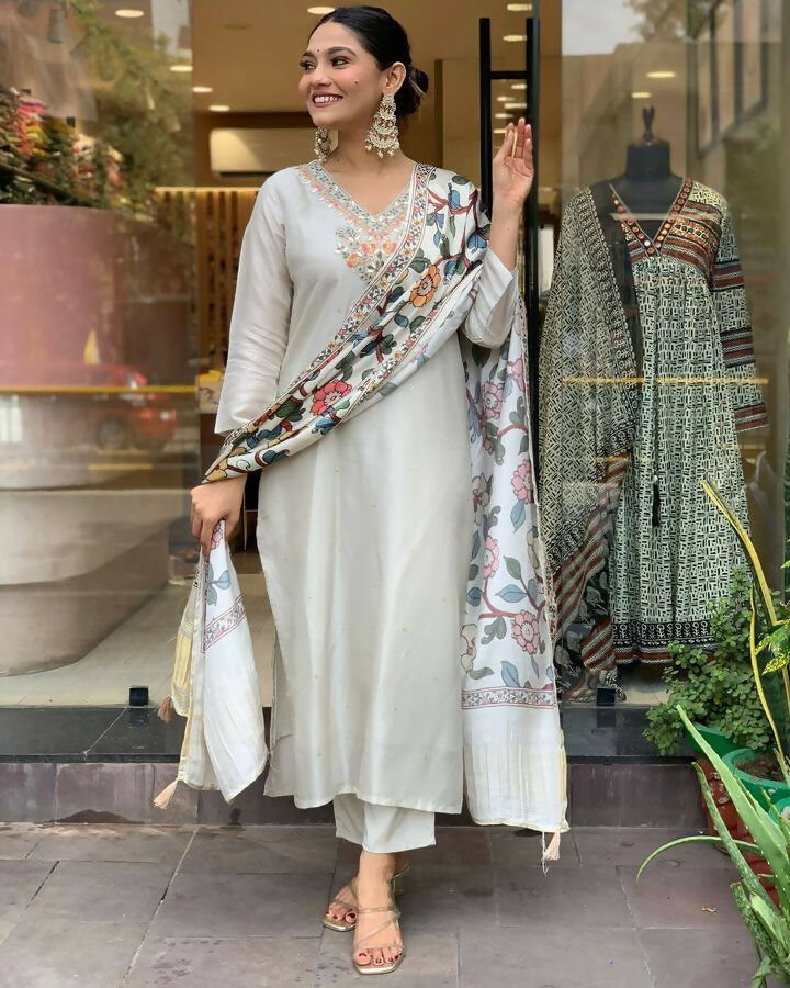 The52 Off White Women's Gorgeous Embroidered Viscose Chanderi Fabric Straight Kurta Pant with Dupatta Set - Swadesiicart