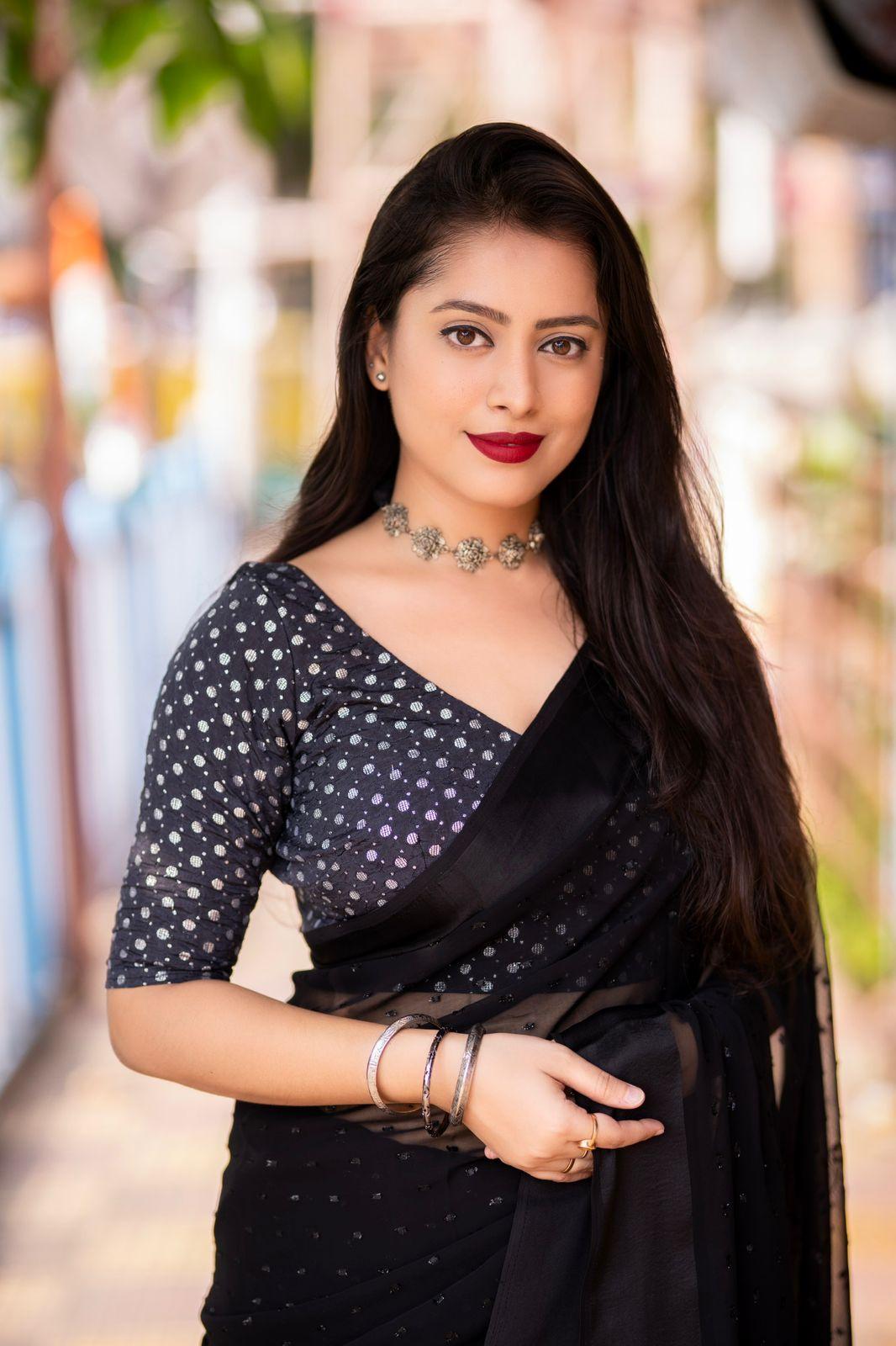 Black Poly Chiffon Woven Design Saree with Unstitched Blouse - Hiral Fashion | Swadesiicart