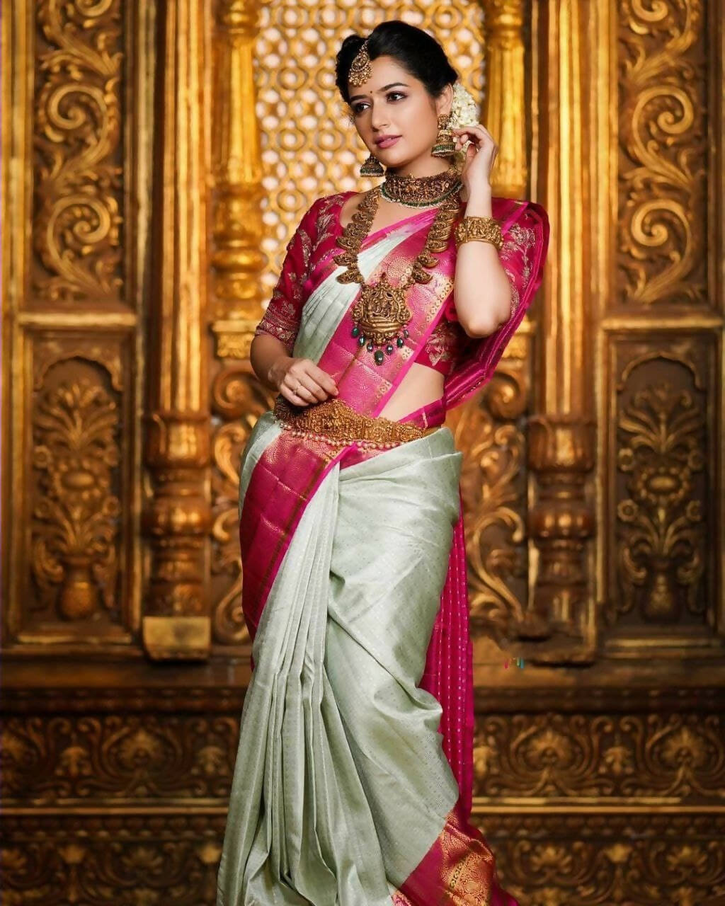 DEIANA'S Beautiful Designer Golden zari Soft Lichi Silk Saree - Pista - Swadesiicart